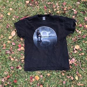 Garth Brooks shirt